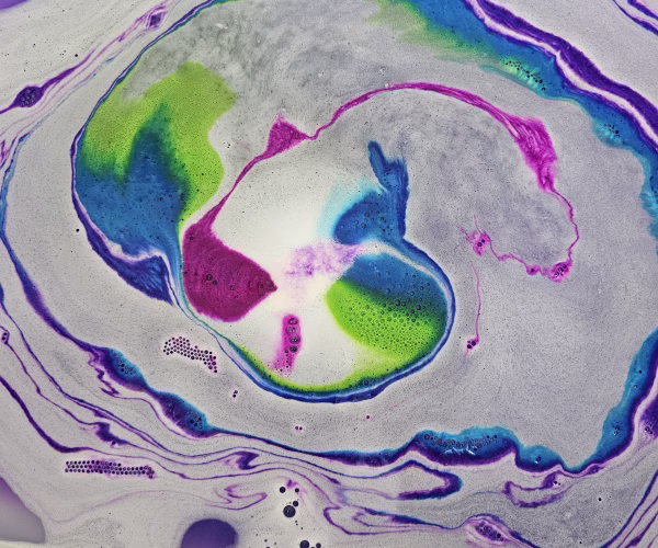 Cloud Bath Bomb - Hidden Colors - Image 5