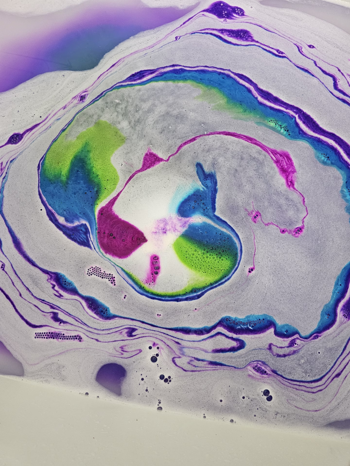 Cloud Bath Bomb - Hidden Colors - Image 5