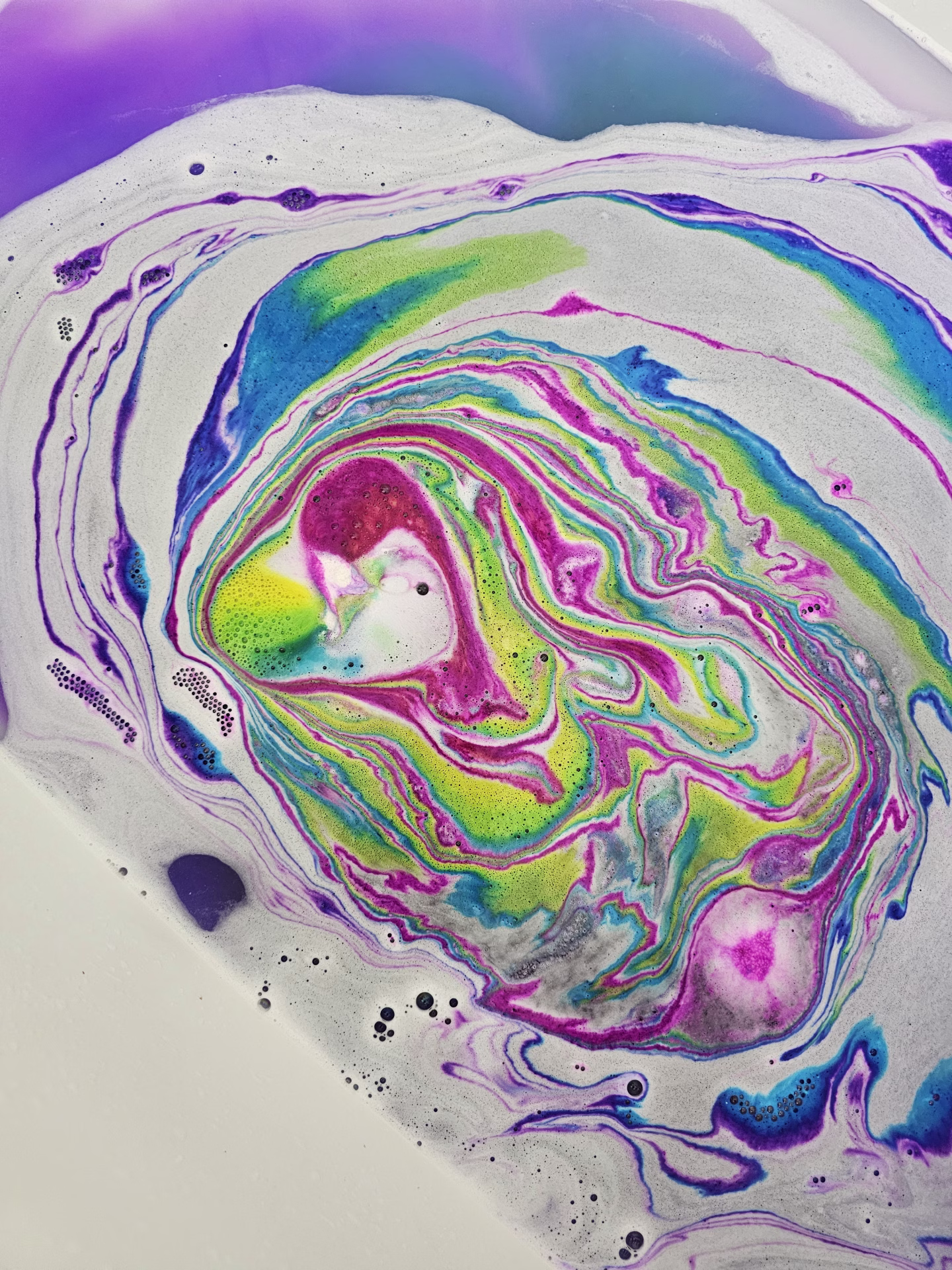 Cloud Bath Bomb - Hidden Colors - Image 6