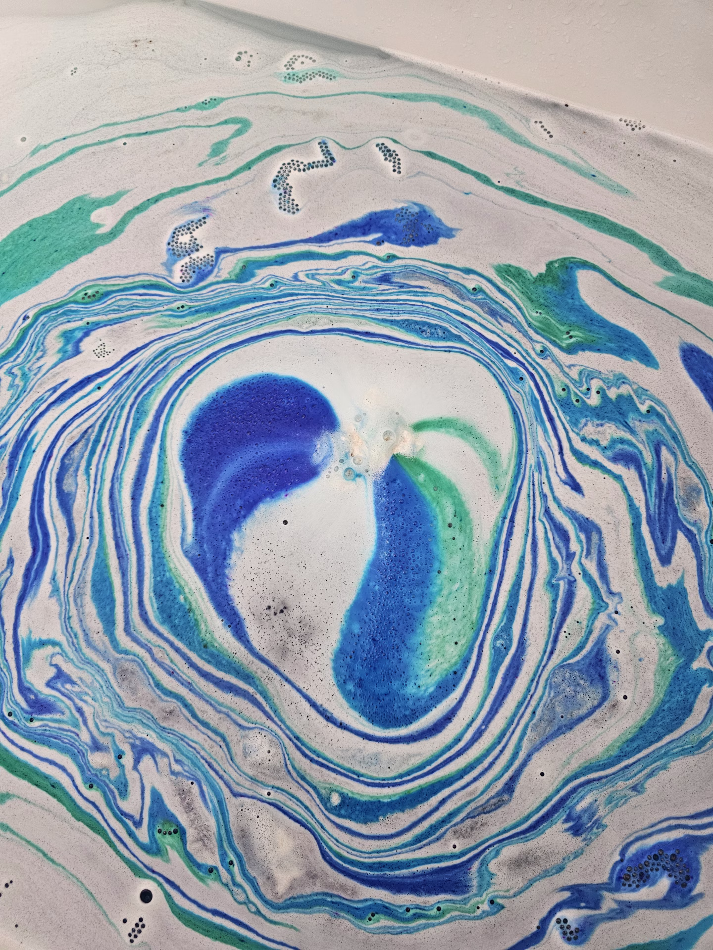 Highland Cow Bath Bomb - Hidden Colors - Image 8